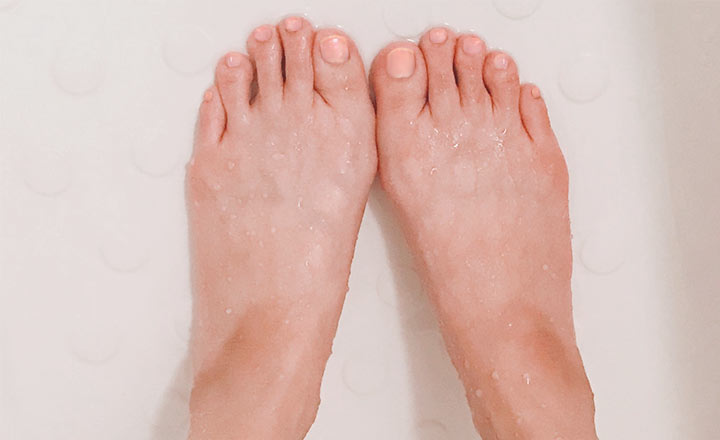 お風呂に長く入っていると爪周りが“ふやふや”な状態になりませんか？